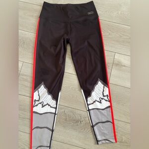 Black and Red Graphic Leggings